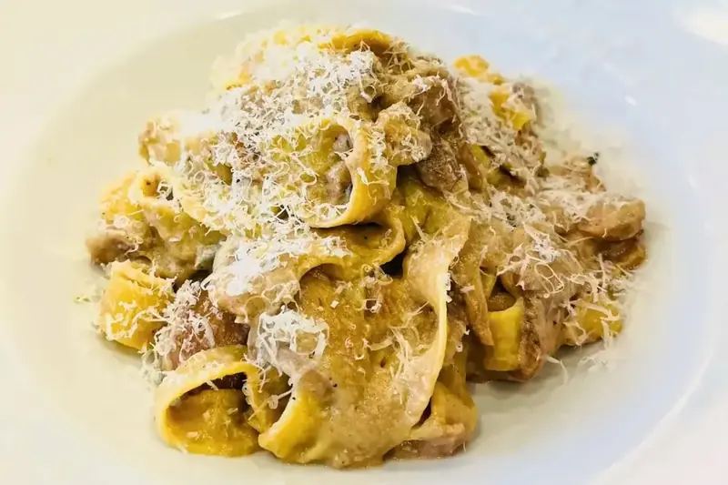 Pappardelle del Bosco con Funghi Porcini
