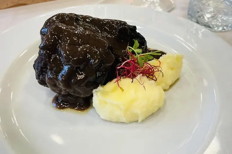 La Guancia della Domenica con le patate montate