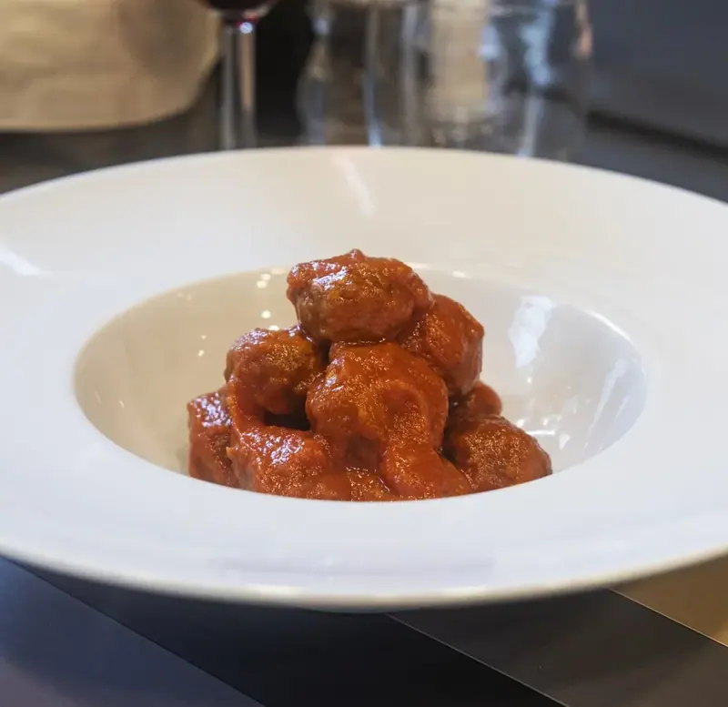 Le polpettine della Nonna con la salsa di pomodoro
